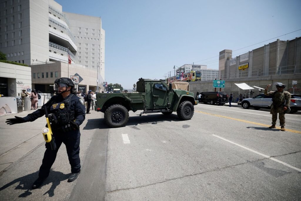 Mudaaharaadyada Los Angeles