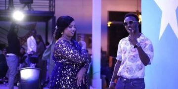 Xiis Xarago: Nimcaan Hilaac wuxuu ka doorbiday baasaboor wiil aan udhalay