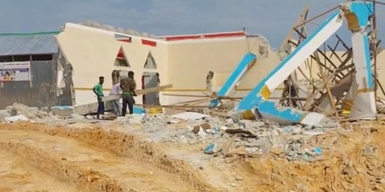 Al-Shabaab oo digniin kasoo saaray dhulka la isku heysto ee Muqdisho