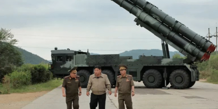 Kim Jong Un oo amray adag siiyey saynisyahannada dalkisa?