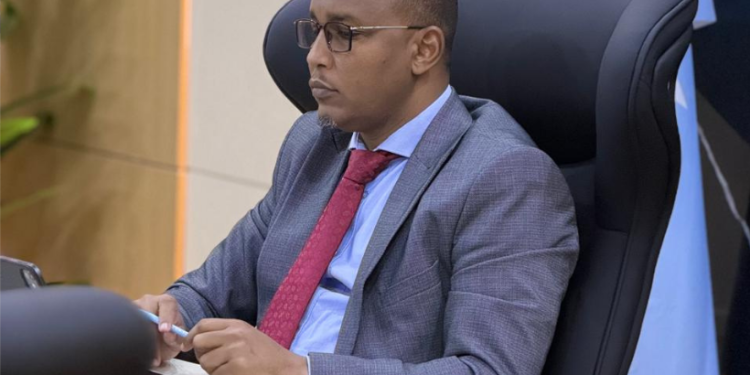 Jaamacadda Ummadda Soomaaliyeed oo Ka Digtay Burburin Sharci-darro ah oo Lagu Hayo Dhulkeeda…