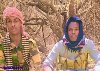 laba dagaalyahan oo ka tirsanaa Al-Shabaab aya lagu qabtay Baar Sanguuni.