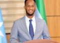 Wasiirka Warfaafinta Jubbaland oo jawaab kulul siiyay Wasiir Cumar