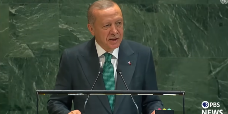 Erdogan oo maanta u safraya Itoobiya, Ankara-na dhex-dhexaadin ka dhex wada Muqdisho iyo Addis Ababa