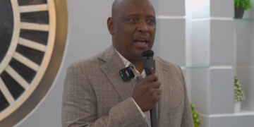 Xildhibaanno ka tirsan Baarlamaanka Federaalka Soomaaliya Oo eedeeyay Dowladda Federaalka Soomaaliya