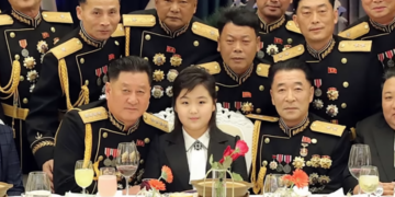 Hoggaamiyaha Kuuriyada Waqooyi, Kim Jong Un oo gabadhiisa ku wareejinaya xukunkadalka