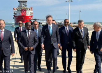 Turkiga oo Soomaaliya usoo diray markabkii qodista iyo sahminta shidaalka