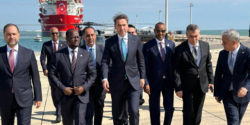 Turkiga oo Soomaaliya usoo diray markabkii qodista iyo sahminta shidaalka