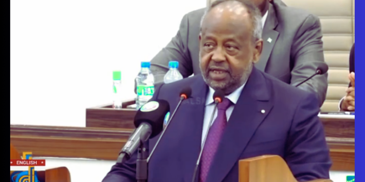 Madaxweynaha Jamhuuriyadda Jabuuti oo shaaciyey in DF aan lagala tashan duqeymaha Mareykanka ee Soomaaliya