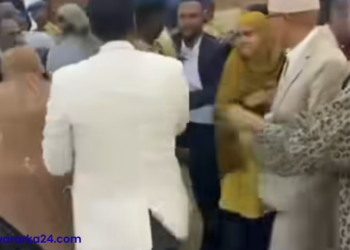 War Degdeg ah: gacan-qaad Dhexmaray Booliska iyo Xildhibaanada.