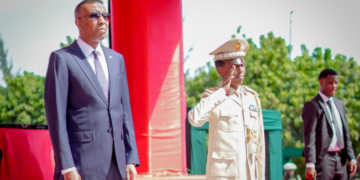 Xamse Cabdi Barre oo ka qeybgalay munaasabadda xil-wareejinta Taliyaha Ciidanka Xoogga Dalka Soomaaliyeed.