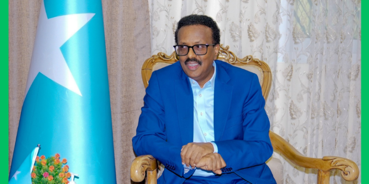 Farmaajo oo cambaareeyay xarigga bajaajleyda dibadbaxa ka dhigay Muqdisho