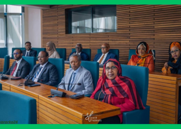 Xildhibaanada Soomaaliya ee EALA oo Lagu Dhaariyay Arusha