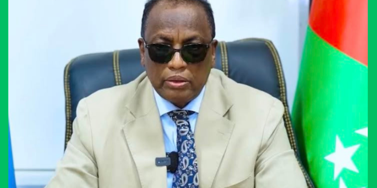 Koonfur Galbeed oo ku eedeysay DF adeegsiga hub dibadda laga keenay