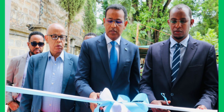 NIRA oo xafiis diiwaangelinta iyo kaar bixinta ka furtay safaaradda Kenya