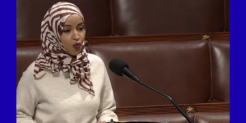 Trump oo Hadallo Adag ka Jeediyay Soomaaliya iyo Ilhaan Cumar