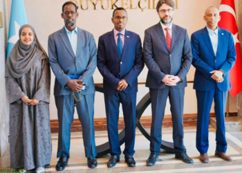 Hantidhowraha Guud oo la kulmay safiirka Turkiga ee Soomaaliya