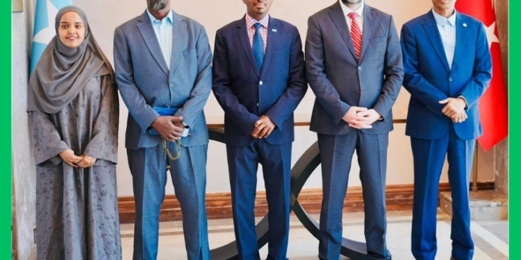 Hantidhowraha Guud oo la kulmay safiirka Turkiga ee Soomaaliya