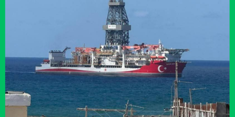 Markabka qodista shidaalka Soomaaliya oo gaaray Muqdisho