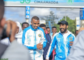 Ra’iisul Wasaare Xamza oo ka qeyb galay tartan orod oo lagu qabtay Muqdisho