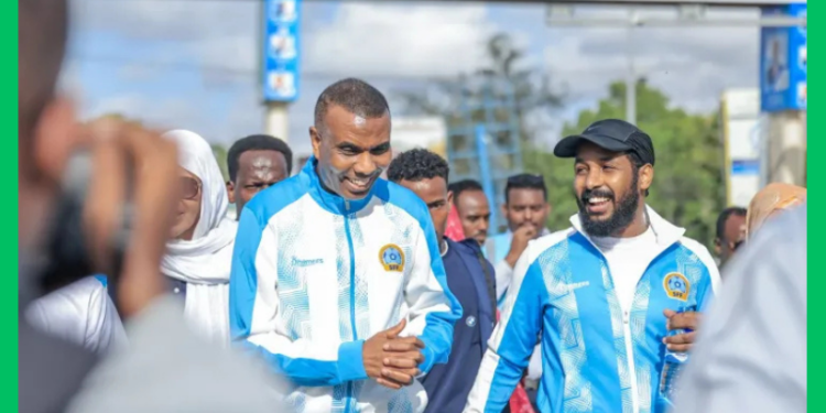 Ra’iisul Wasaare Xamza oo ka qeyb galay tartan orod oo lagu qabtay Muqdisho