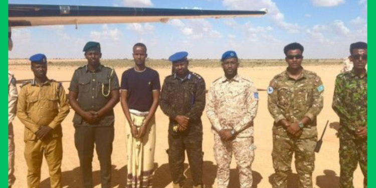 Booliska Soomaaliya oo maamulka Waqooyi Bari ku wareejiyay nin dil geystay oo baxsad ahaa