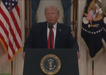 Trump oo qorsheynaya in uu ciidankiisa kala baxoYurub