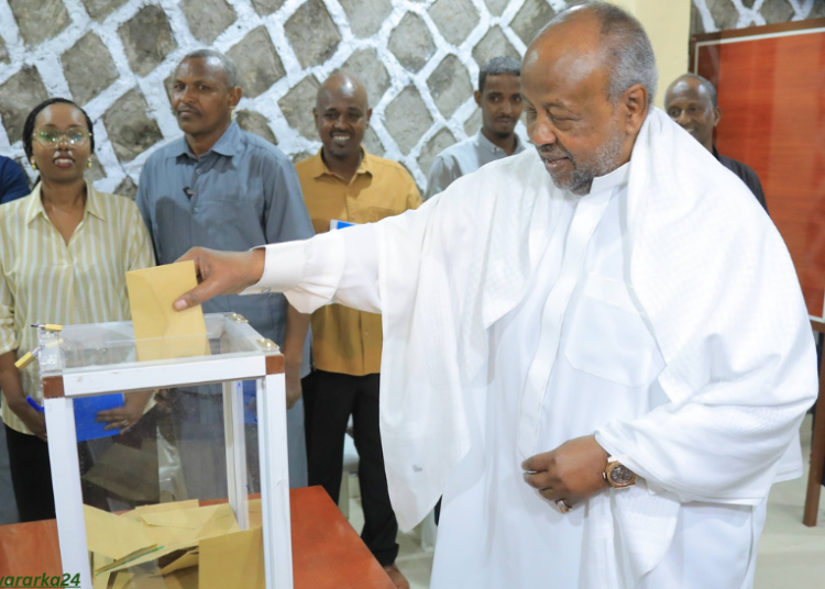 Madaxweyne Geelle oo mar kale ku guuleystay doorashada Jabuuti