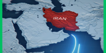 Mareykanka oo xannibaad ku soo rogay maraakiibta Iiraan ee Hormuz