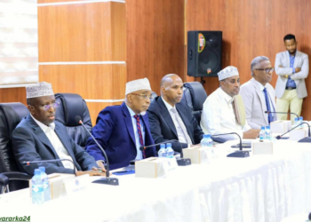 Mucaaradka oo caawa shir xasaasi ah ku leh Muqdisho