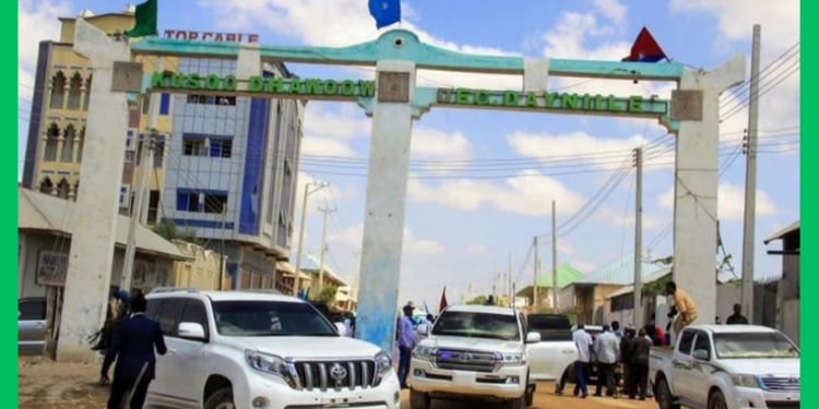 Xiisad ka taagan Dayniile oo sababtay isku dhacyo