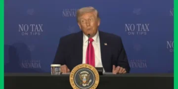 Trump oo sheegay inuu la socdo khilaafka ka dhex tagan madaxda Iran