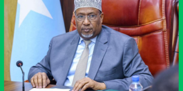 Aadan Madoobe oo ku wajahan Baydhabo xilli ay siyaasadda kacsan tahay