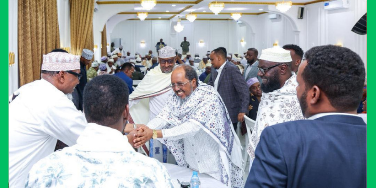 Madaxweyne Xasan Sheekh oo casho-sharaf u sameeyay hoggaanka dhaqanka Soomaaliyeed