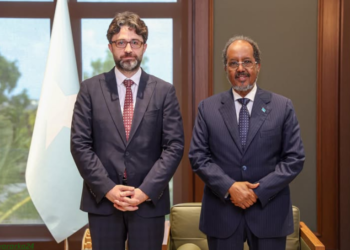 Xasan Sheekh oo la kulmay safiirka Turkiga kadib fashilka wada-hadalladii mucaaradka