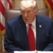 Trump Oo Ku Hanjabay Inuu “Dhulka La Simi Doono” Cumaan