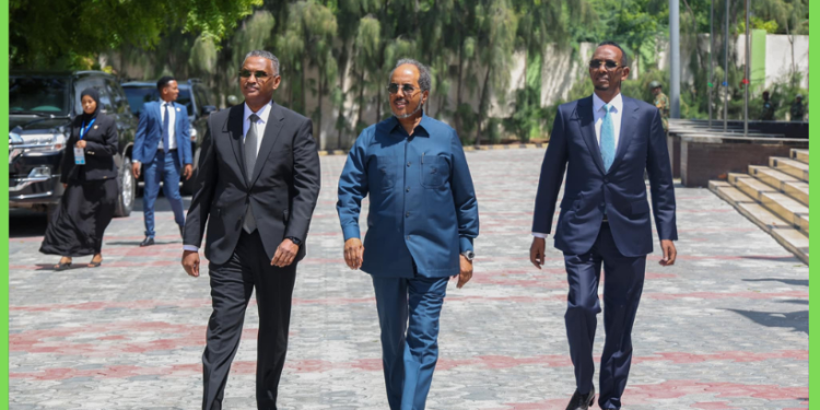 Xasan Sheekh iyo Mahad Salaad oo isku khilaafay doorashada Galmudug