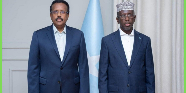 Xogta kulankii dhex-maray Farmaajo iyo Sheekh Shariif