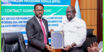 Dowladda Soomaaliya oo saxiixday qandaraaska waddada Galkacyo iyo Ceelguula