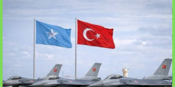 Daawo: Diyaaradaha dagaalka F-16 oo ka qeyb galay dabaal-degga 1-da Luulyo