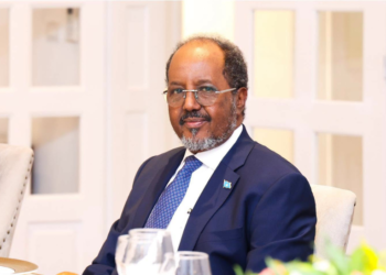 Muxuu Xasan Sheekh ku doortay Guudlaawe, una diiday Qoor Qoor iyo Lafta-gareen?