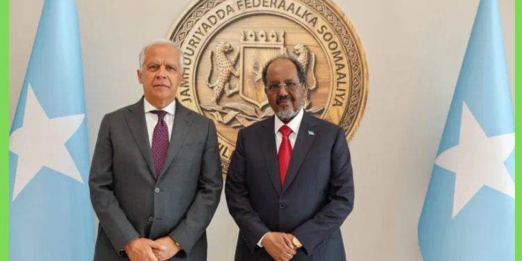 Xasan Sheekh oo qaabilay wafdi sare oo ka socda Talyaaniga + sawiro