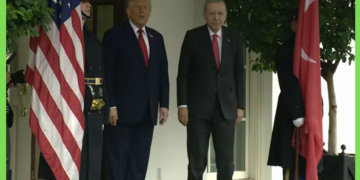 Trump oo la sheegay inuu Turkiga u oggolaaday barnaamijka diyaaradaha dagaalka ee F-35