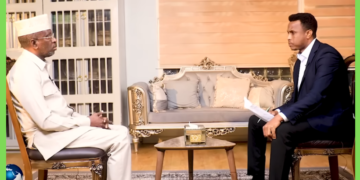 Sheekh Shariif oo faahfaahiyay cidihii garab ka siiyay dagaalkii Muqdisho