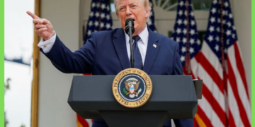 Trump oo sheegay inay dhammaatay xabbad-joojintii uu Mareykanka la lahaa Iran