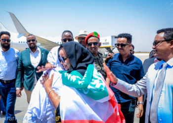 Daawo: Fahiima Quuje oo si weyn loogu soo dhaweeyay Hargeysa
