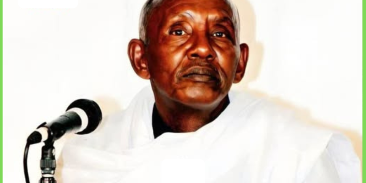 Abwaan Aadan Tarabi Jaamac oo ku geeriyooday magaalada Hargeysa
