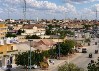 Daawo: Dagaal u dhexeeya ciidamada Puntland iyo PSF oo ka qarxay Gaalkacyo