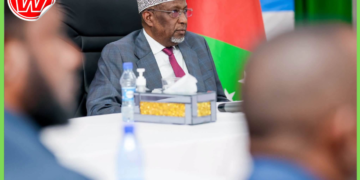 Aadan Madoobe oo amray howl-gall ka dhan ah ciidamada taabacsan Lafta-gareen iyo Al-Shabaab
