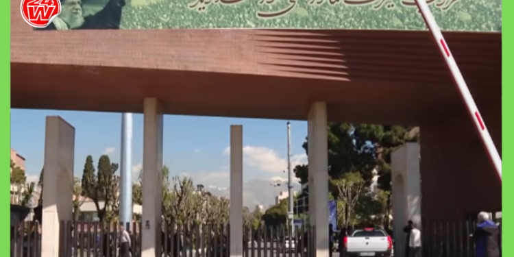 Carruurta Iiraan oo dib ugu laabtay iskuullada kadib bilooyin dagaal ah